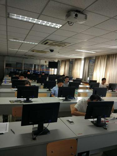 北邮-计算机学院-907考场-1 北邮-计算机学院-907考场-1